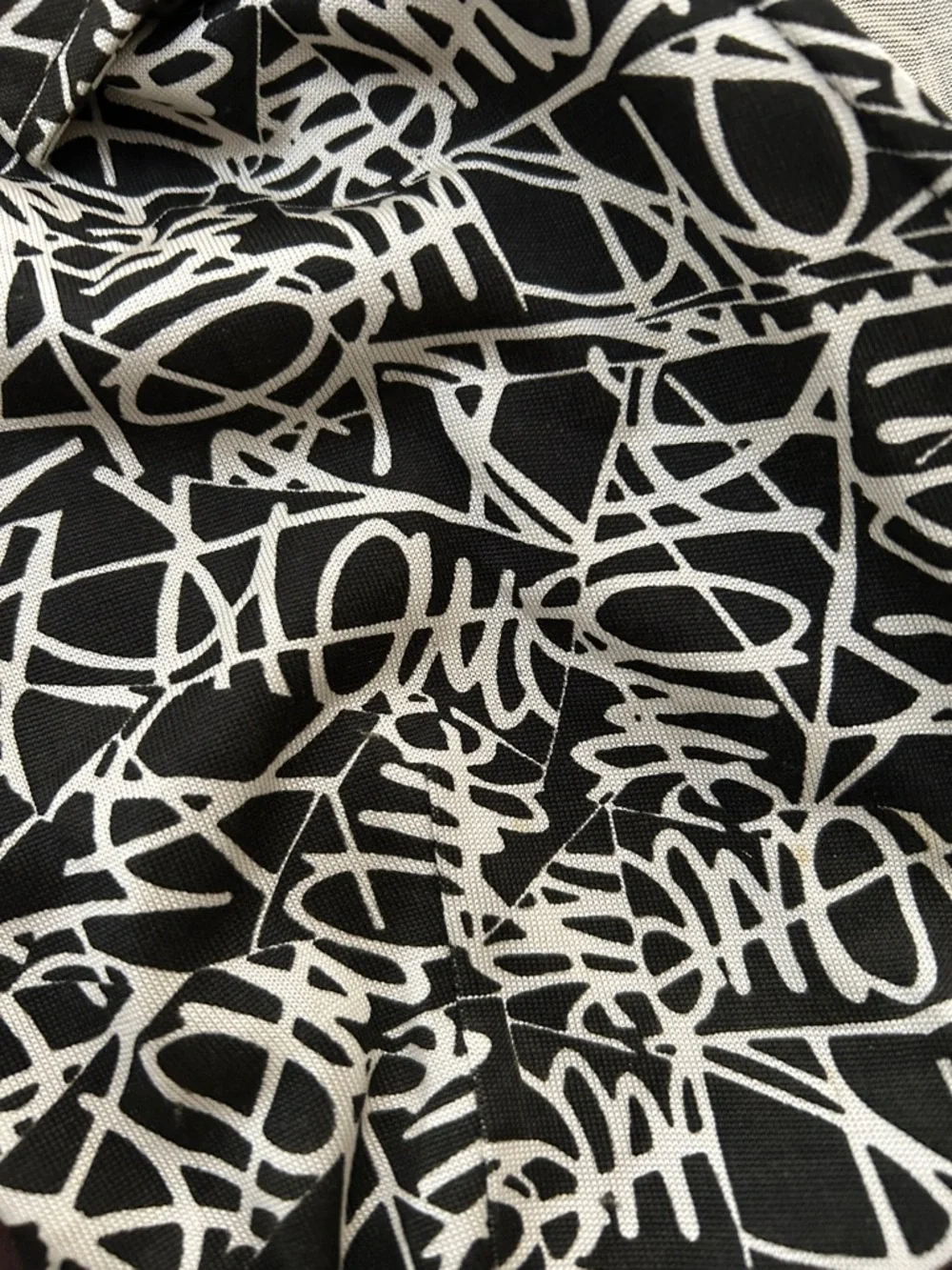 Vintage Diane Von Furstenburg Scribble Signature Black and White Wrap Dress - Picture 3 of 4